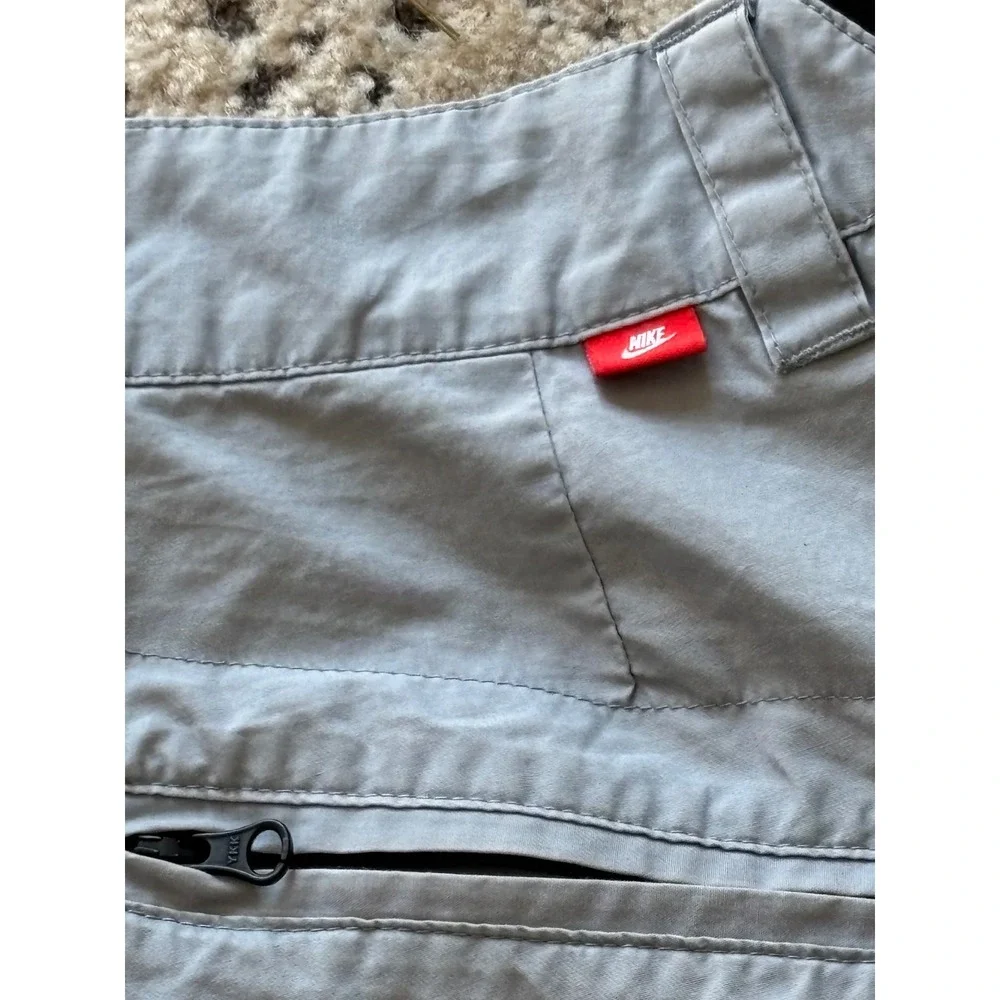 Nike Mens Grey Utility Cargo‎ Shorts Size 30 Zip Pockets D-Ring Hiking Casual